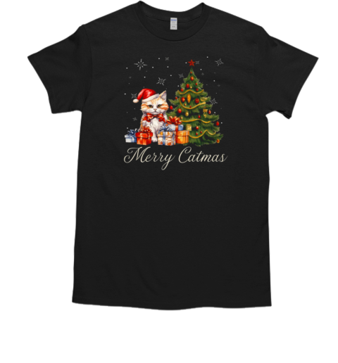 Merry Christmas Cat Beside Christmas Tree Gifts Around T-Shirt