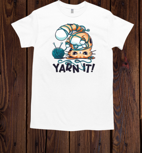 Yarn It!  Cute Silly Cat  Classic Men's T-shirt