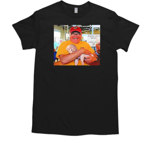 Tim Walz holding Trump piglet  Classic Men's T-shirt