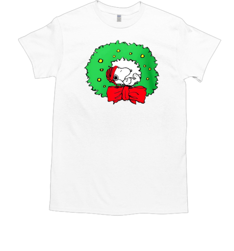 Snoopy Christmas wreath  Classic Men's T-shirt