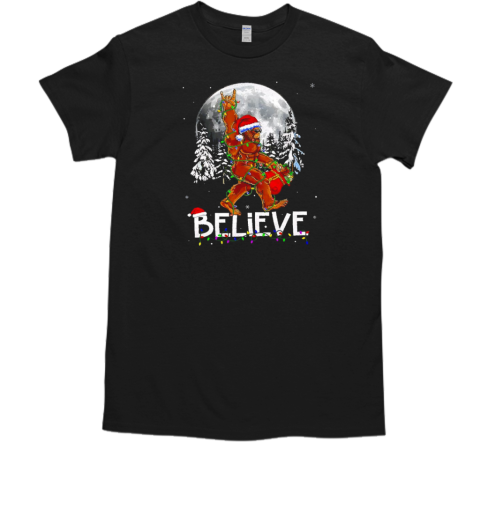 Bigfoot believe Christmas  Classic Men's T-shirt