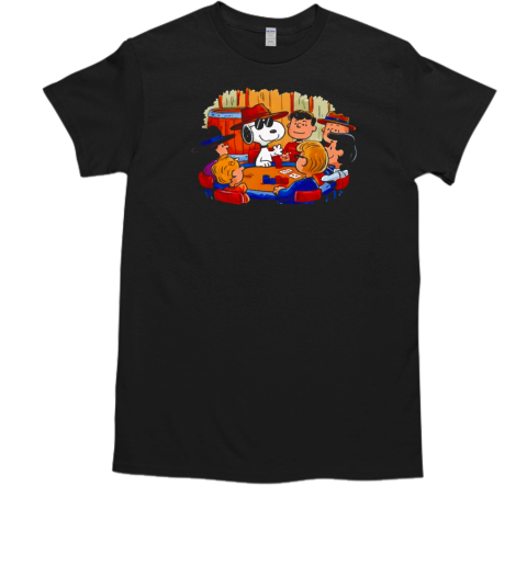 Snoopy and friends Peanuts playing cards poker  Classic Men's T-shirt