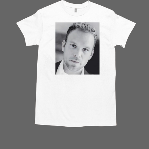 Norbert Leo Butz  Classic Men's T-shirt