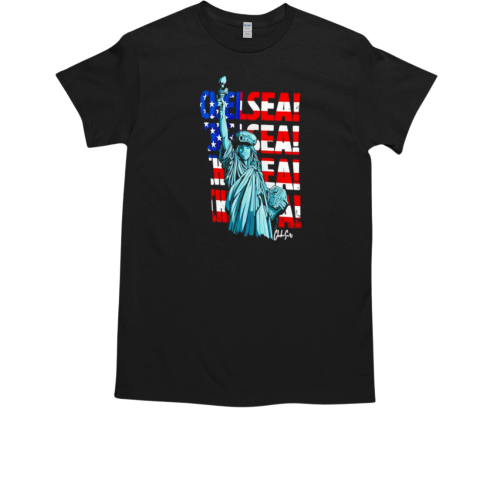 Chelsea Green Statue Liberty of Statue T-Shirt