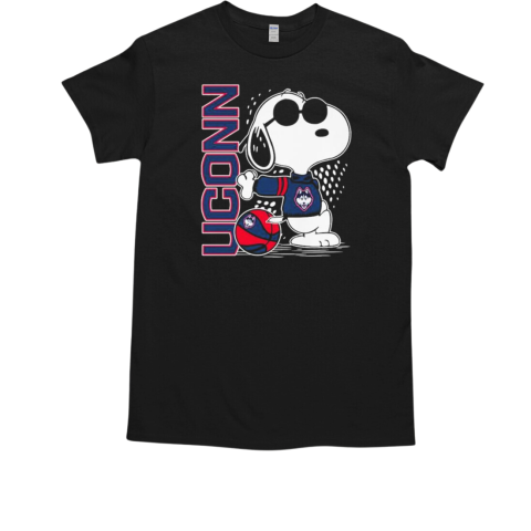 Snoopy The Peanuts Uconn Huskies Fan T-Shirt