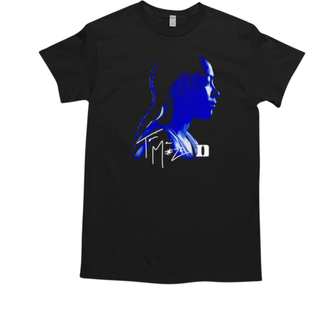 Taina Mair Duke portrait T-Shirt